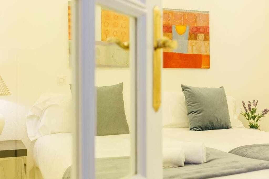 Apartamento Boutique Abades Seville Exterior photo