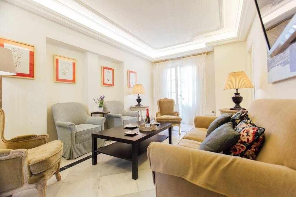 Apartamento Boutique Abades Seville Exterior photo